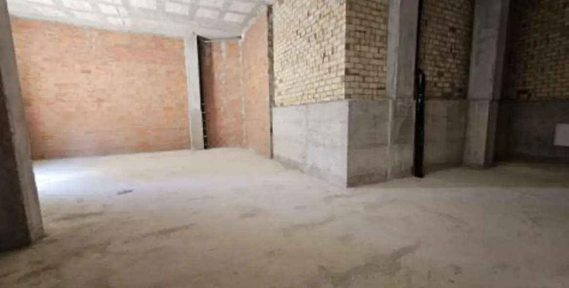 Alquiler a largo plazo de tienda en San Pedro de Alcántara 9