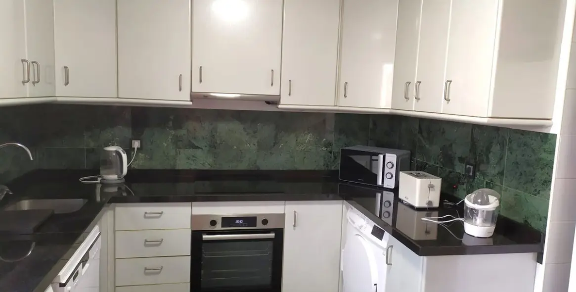 Long-term rent of penthouse in Marbella 32