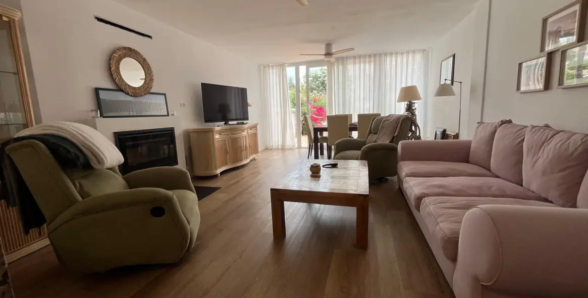 Продажа апартаментов на первом этаже в Estepona 4