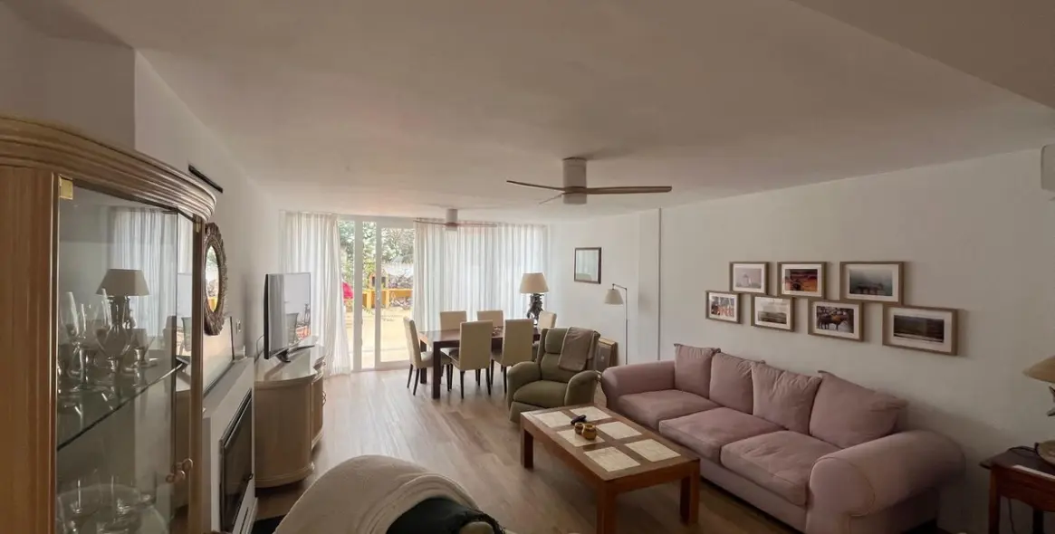 Продажа апартаментов на первом этаже в Estepona 6