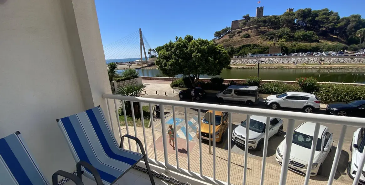 Venta de apartamento en planta media en Fuengirola 1