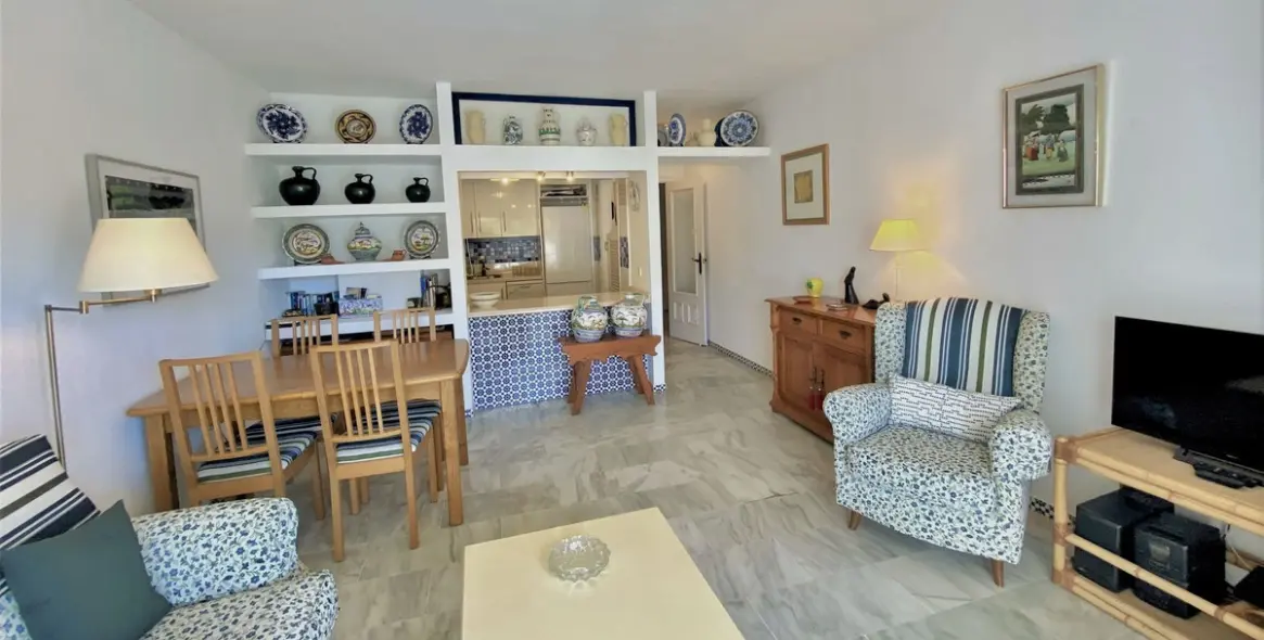Venta de apartamento en planta media en Fuengirola 9
