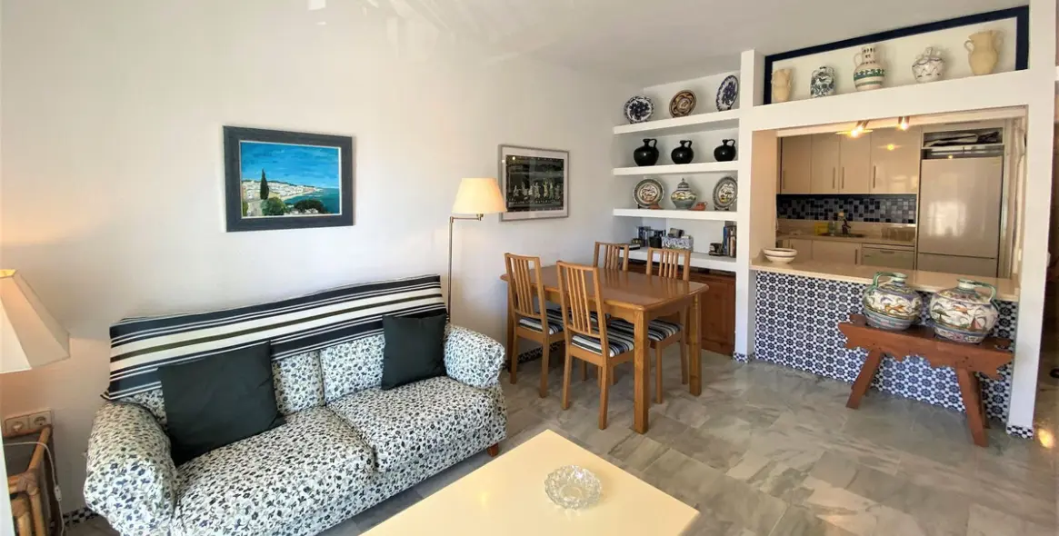 Venta de apartamento en planta media en Fuengirola 10