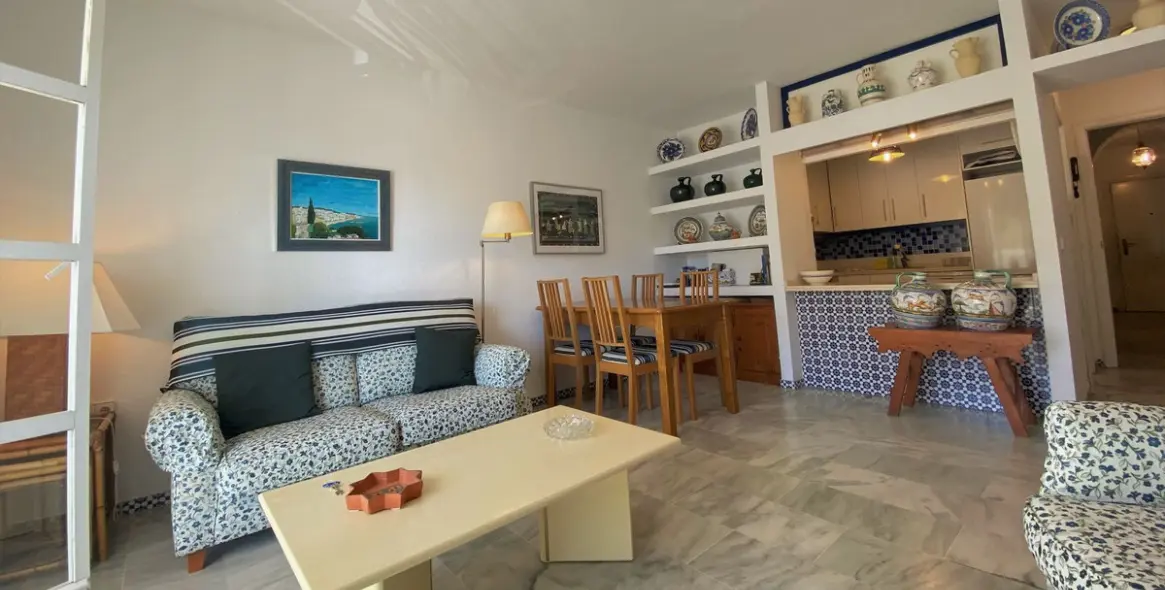 Venta de apartamento en planta media en Fuengirola 11