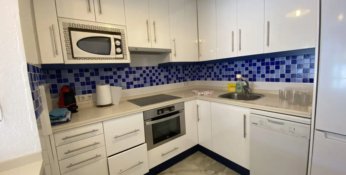 Venta de apartamento en planta media en Fuengirola 14