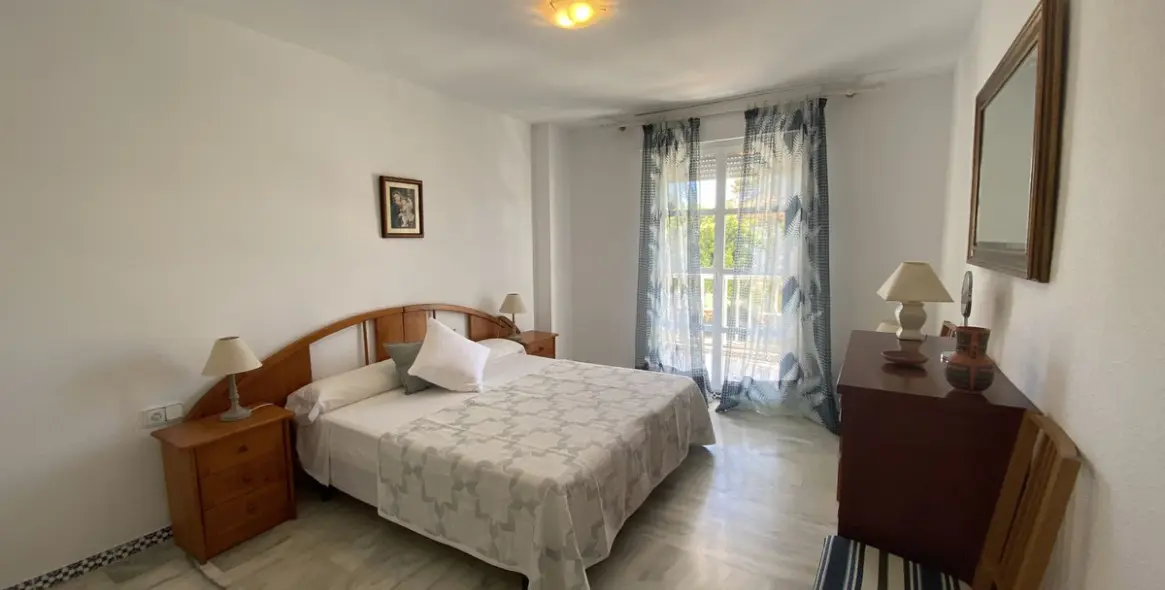 Venta de apartamento en planta media en Fuengirola 16