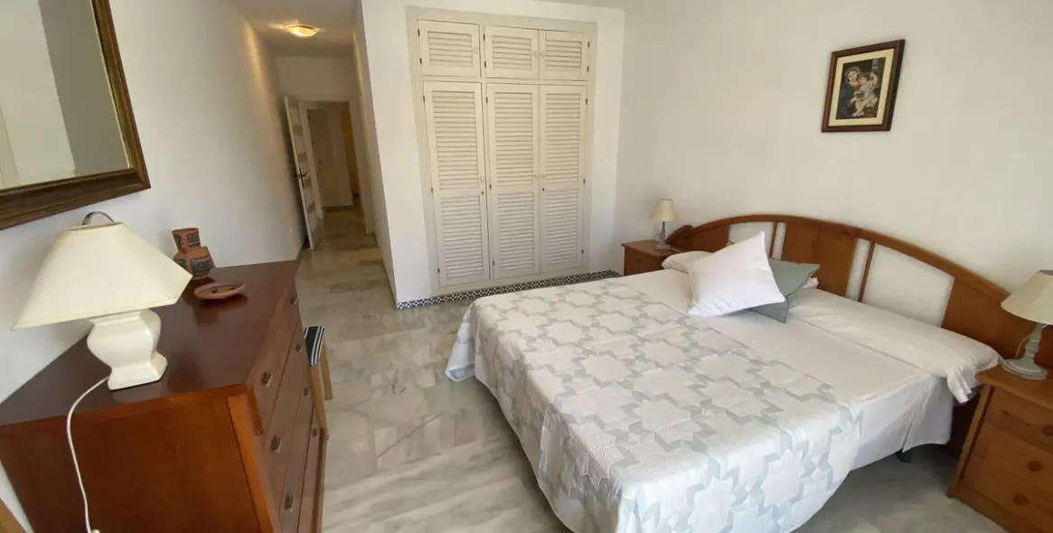 Venta de apartamento en planta media en Fuengirola 20
