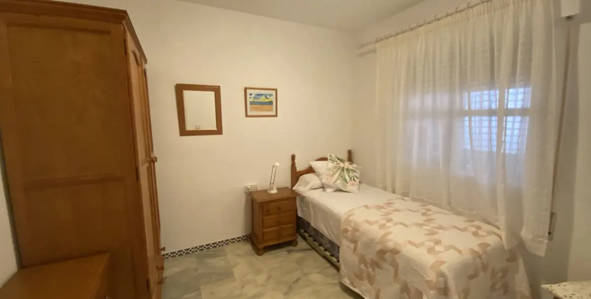 Venta de apartamento en planta media en Fuengirola 34