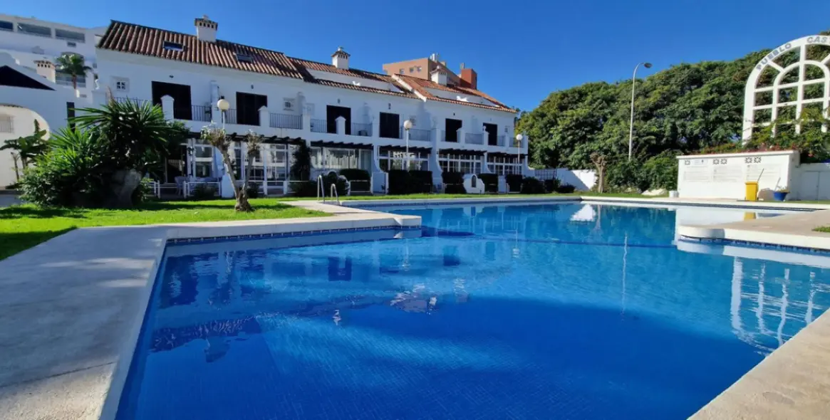 Venta de apartamento en planta media en Fuengirola 36
