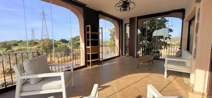 Продажа дома на две семьи в Estepona 1