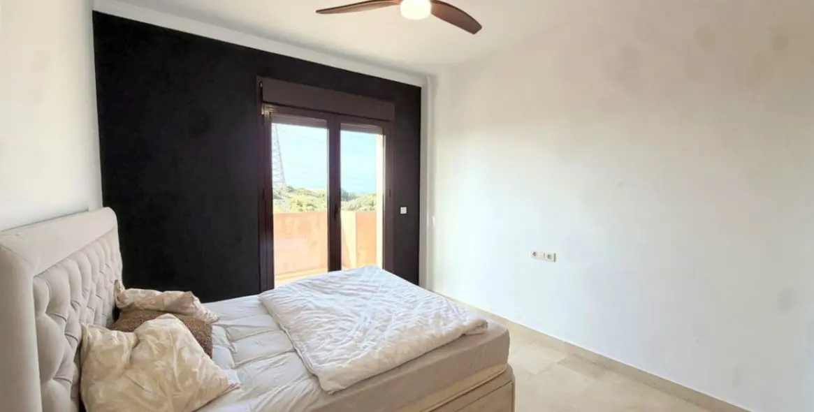 Продажа дома на две семьи в Estepona 41