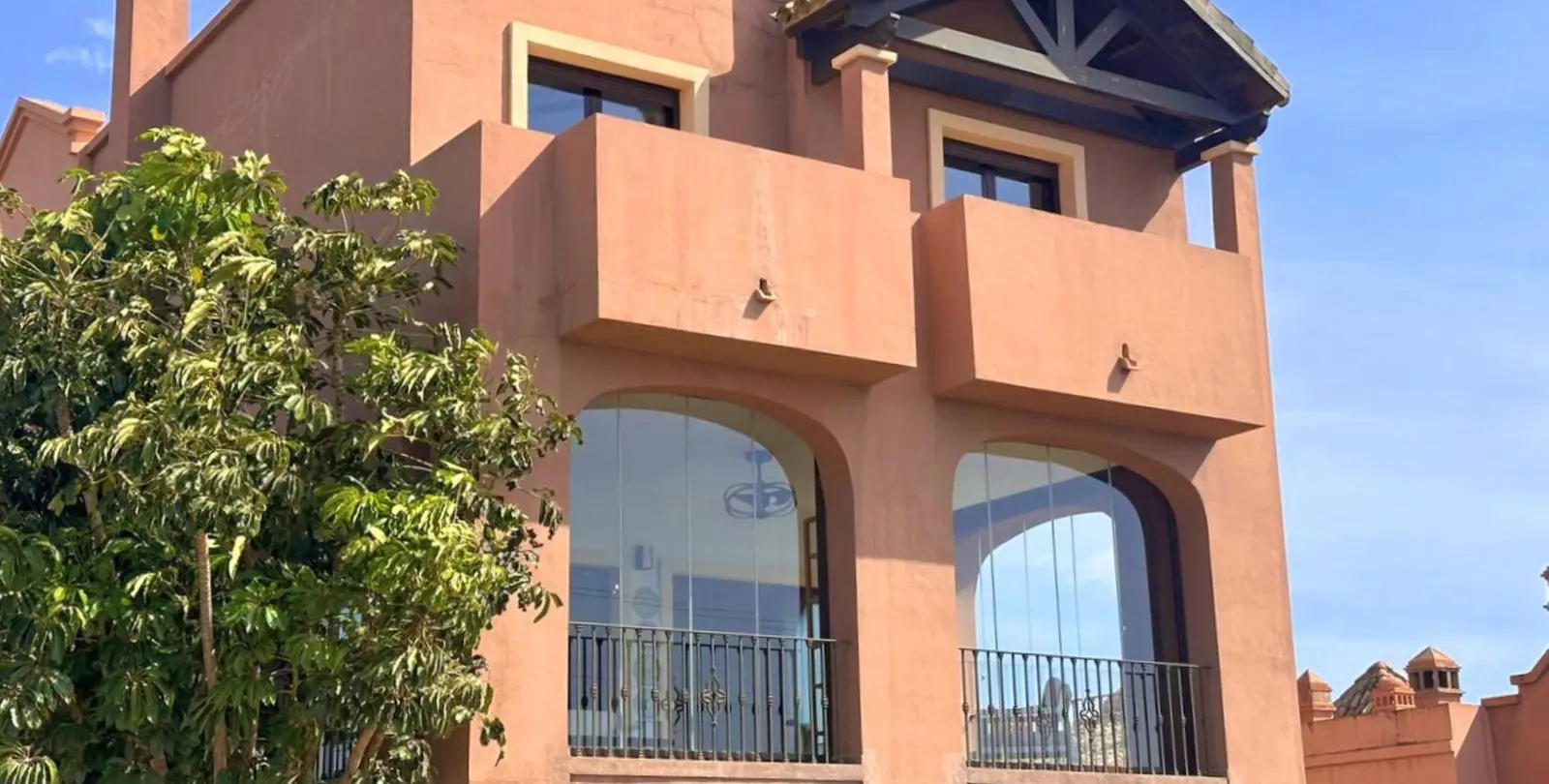 Sale of semi-detached house in Estepona 1