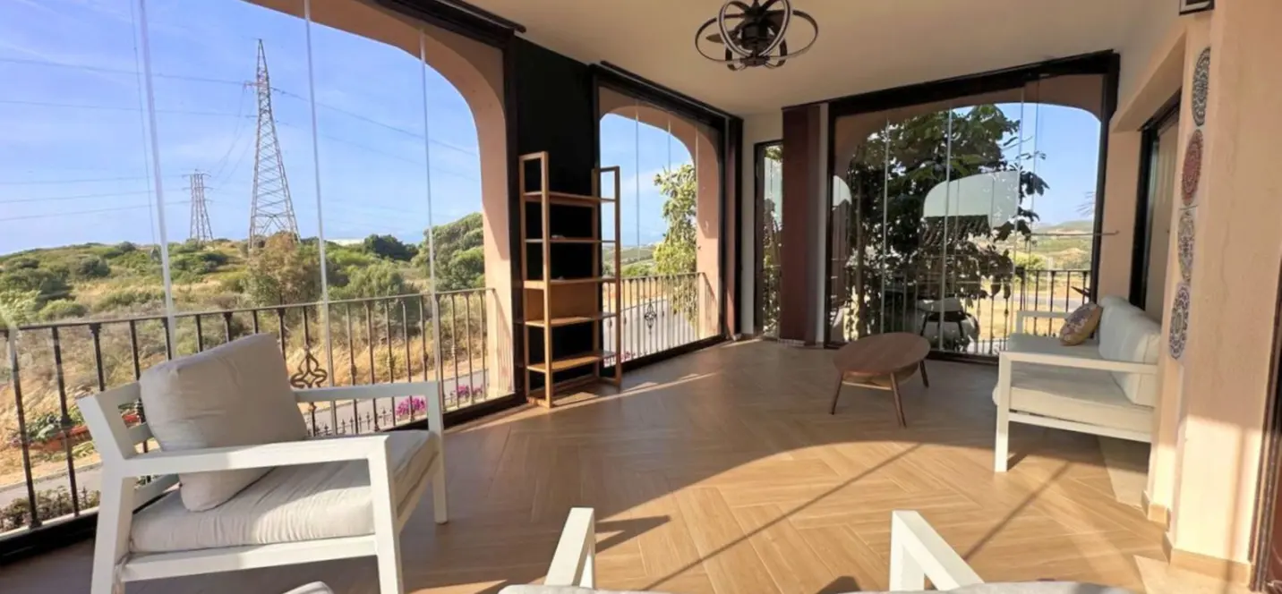 Sale of semi-detached house in Estepona 1