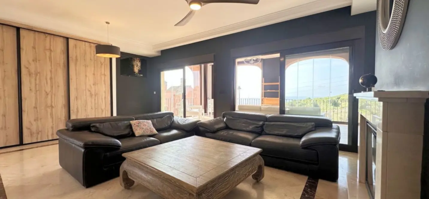 Sale of semi-detached house in Estepona 2