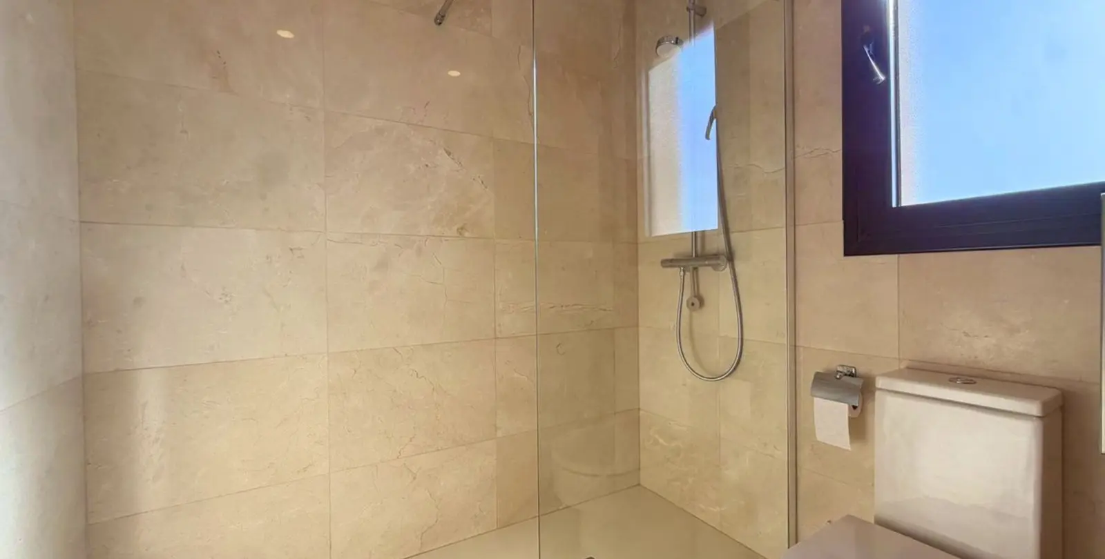 Sale of semi-detached house in Estepona 26