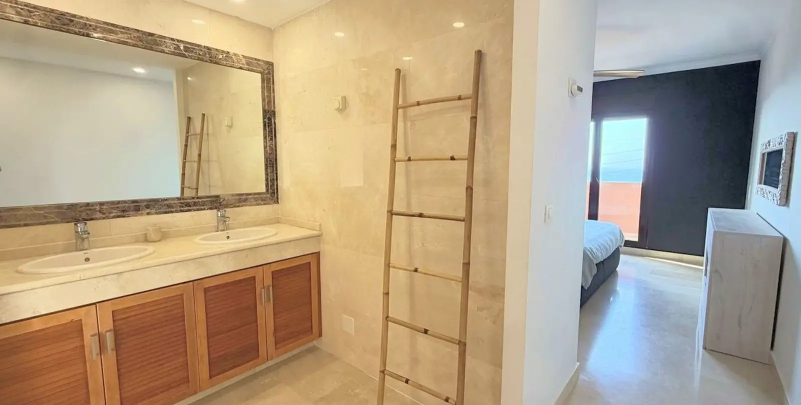 Sale of semi-detached house in Estepona 43