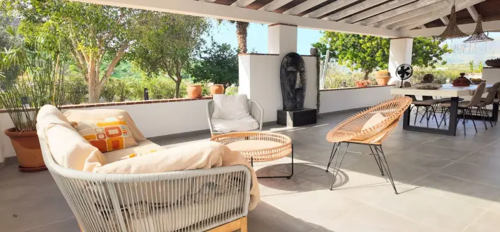 Sale of detached villa in Alora 3