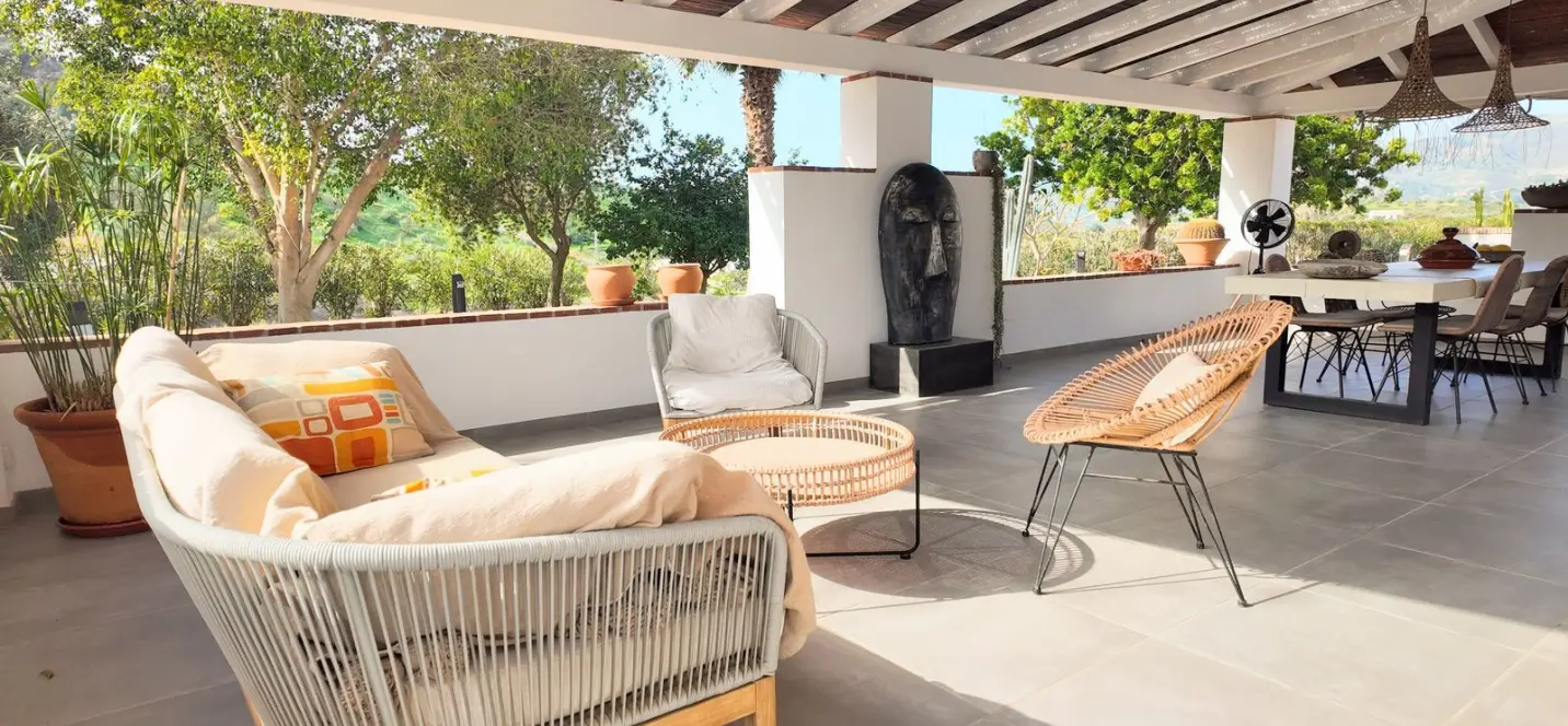 Sale of detached villa in Alora 3