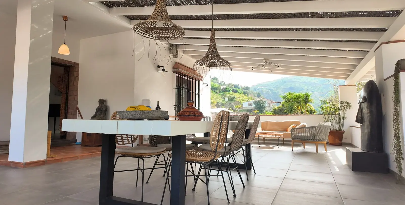 Sale of detached villa in Alora 19