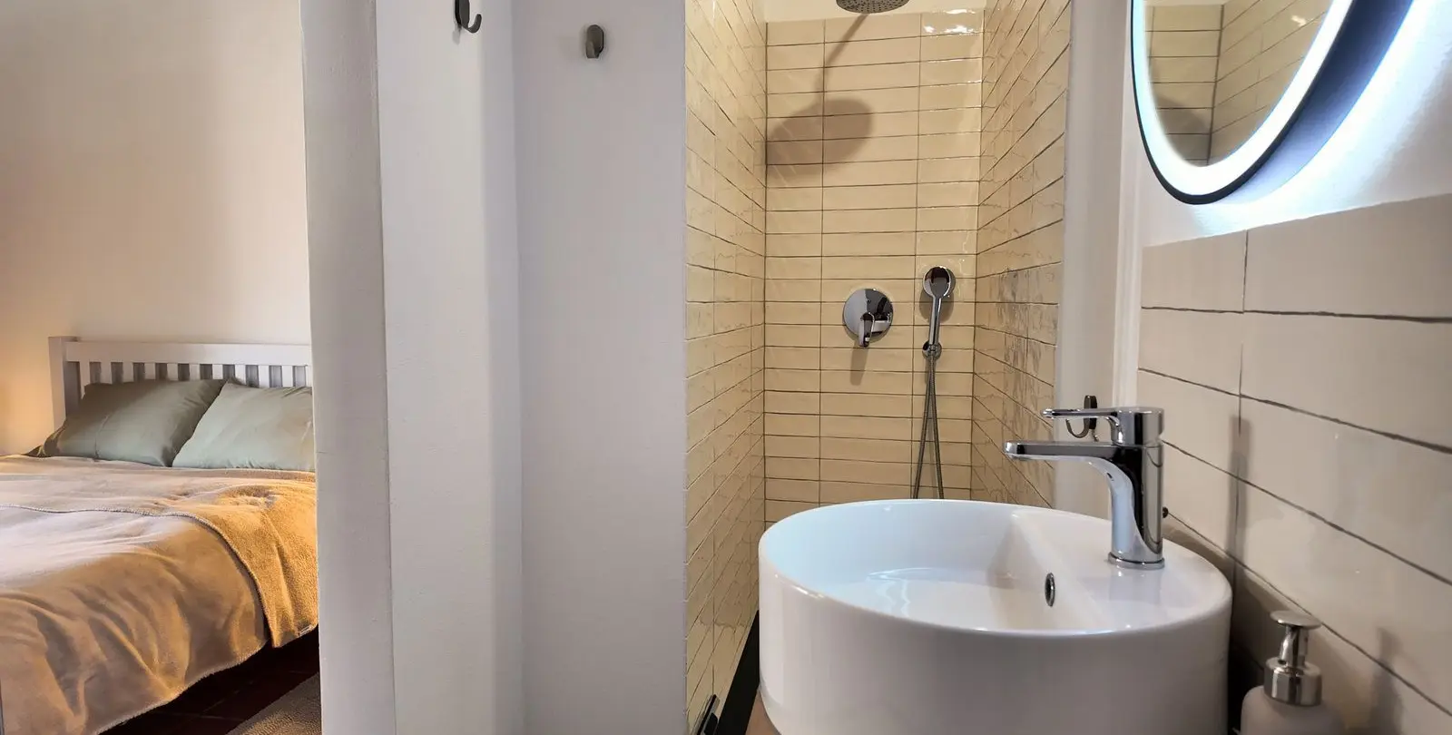 Sale of detached villa in Alora 26
