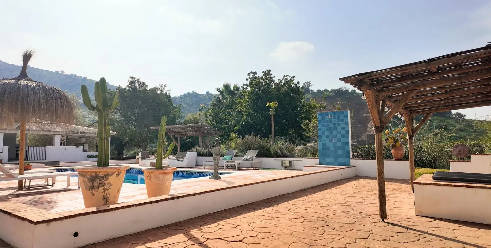 Sale of detached villa in Alora 37