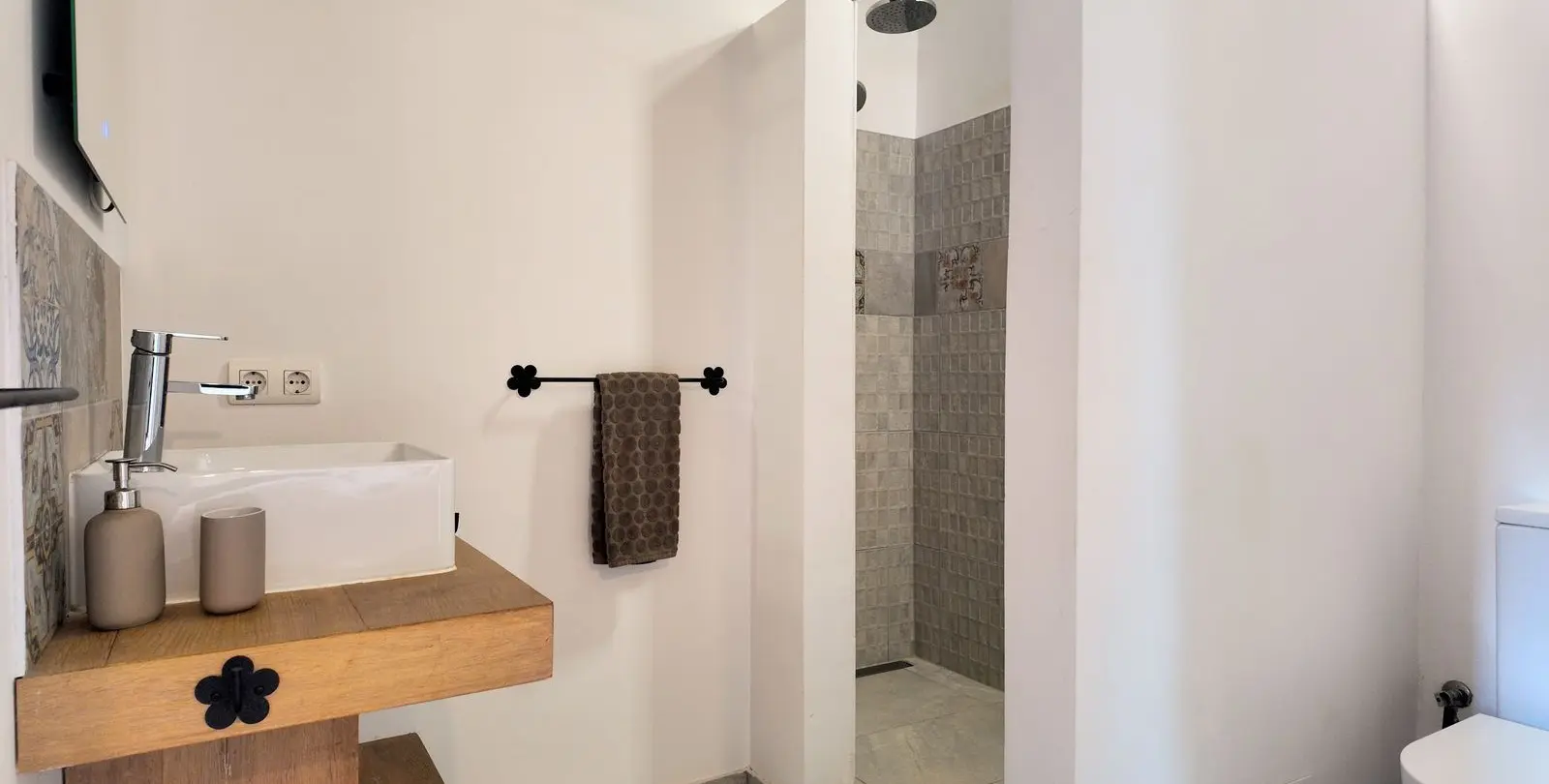 Sale of detached villa in Alora 47