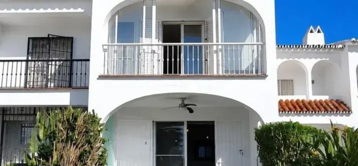 Продажа таунхауса в Riviera del Sol 0