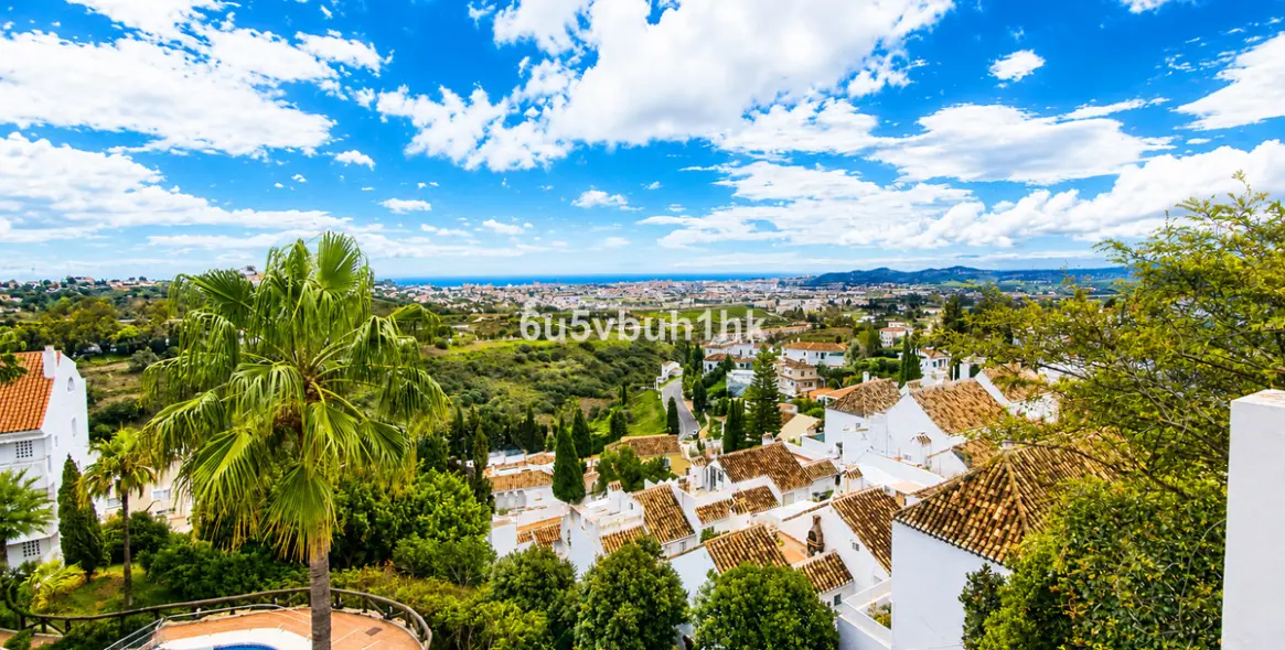 Продажа двухуровневых апартаментов в Mijas Costa 3