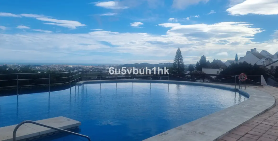Продажа двухуровневых апартаментов в Mijas Costa 17