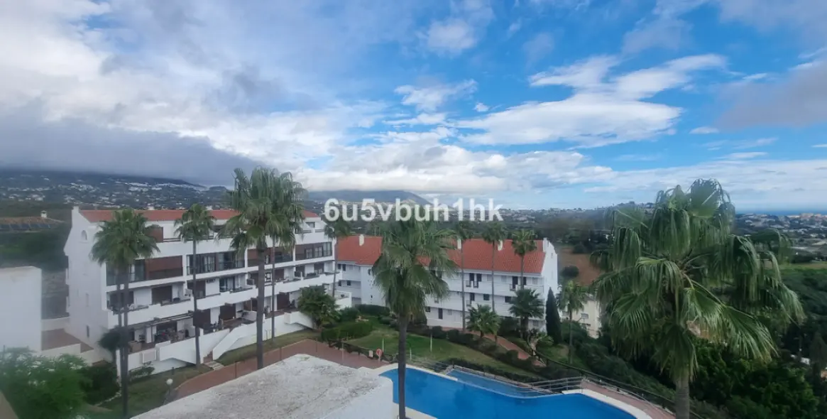 Продажа двухуровневых апартаментов в Mijas Costa 26
