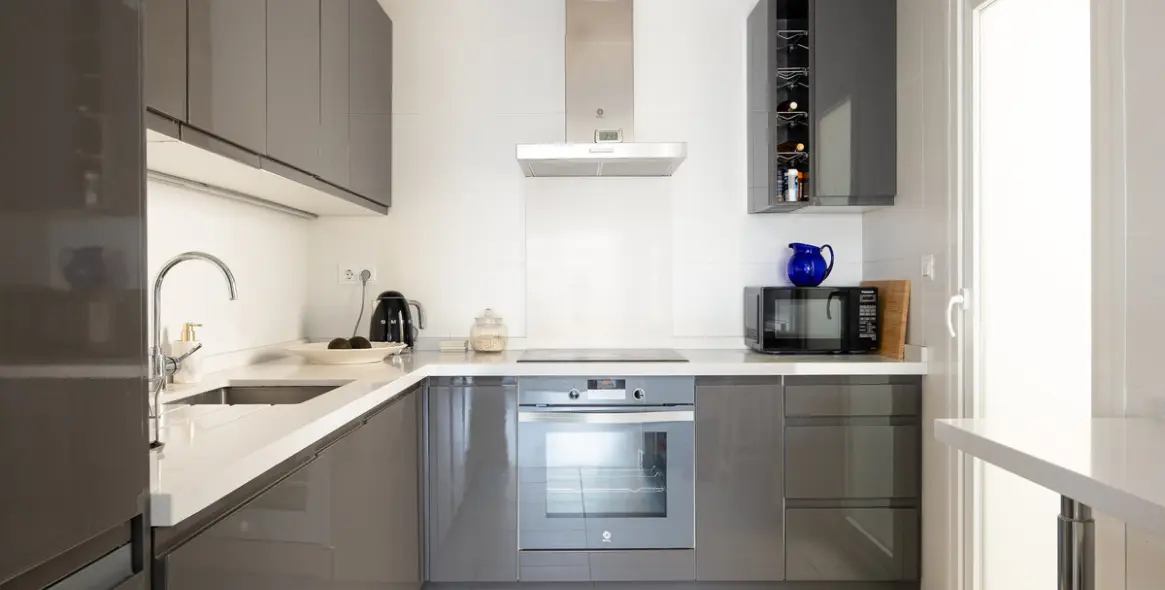 Sale of middle floor apartment in La Campana 8
