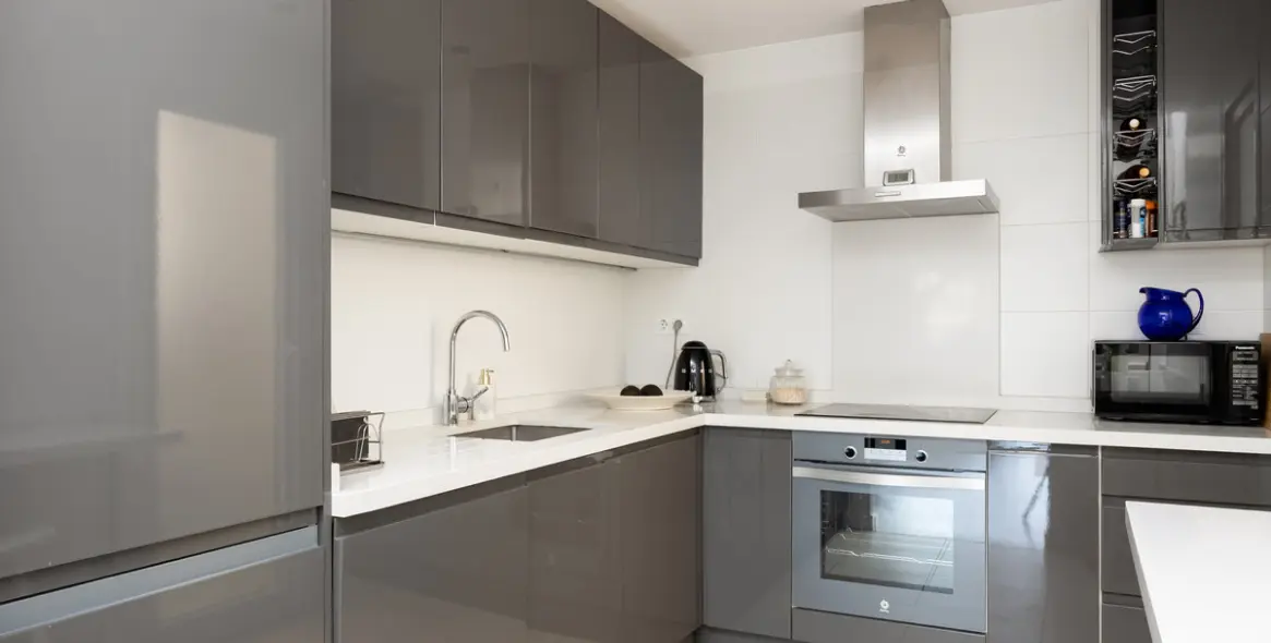 Sale of middle floor apartment in La Campana 10