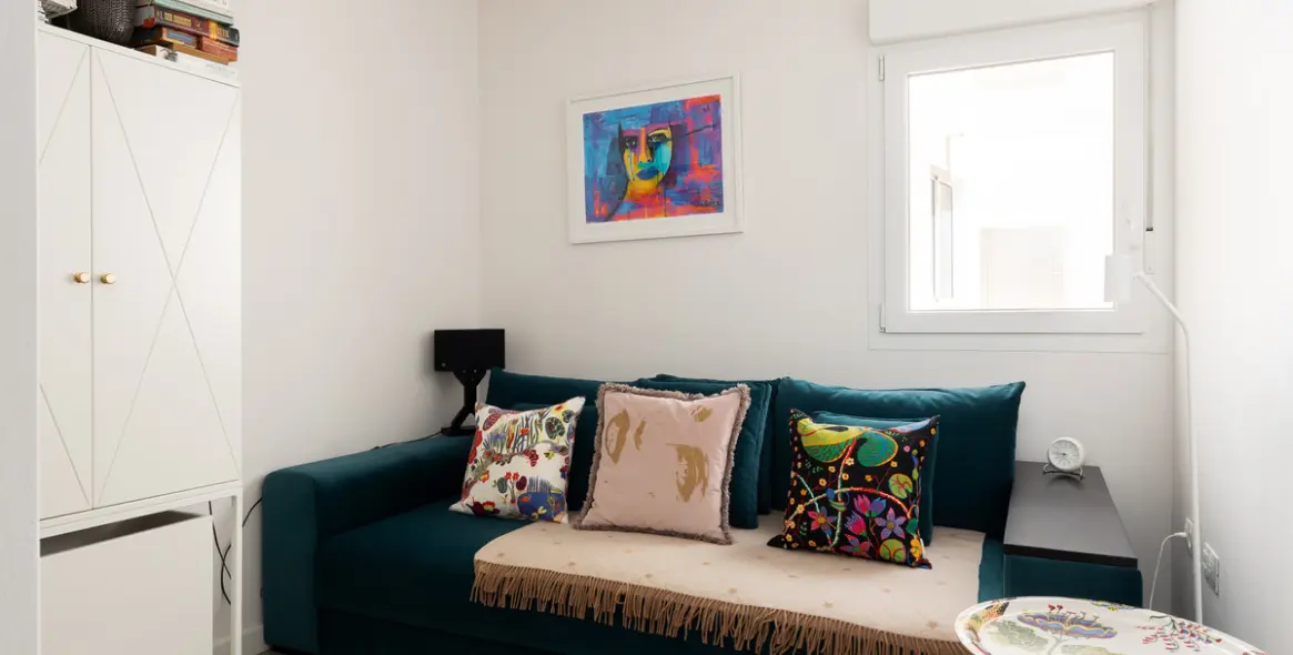 Sale of middle floor apartment in La Campana 17