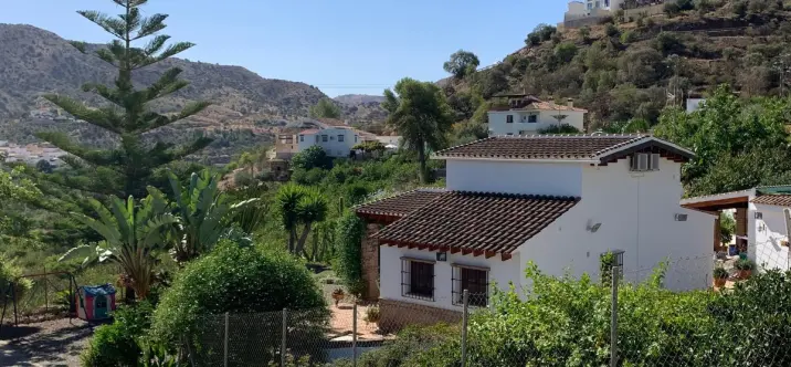 Venta de villa independiente en Alora 0