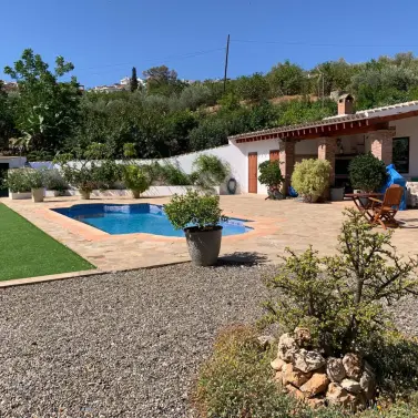 Venta de villa independiente en Alora
