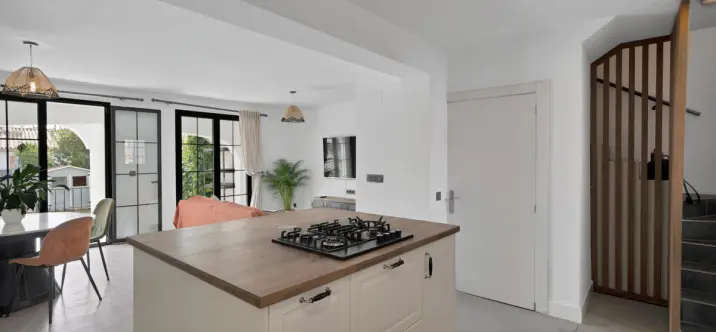 Продажа таунхауса в Estepona 3