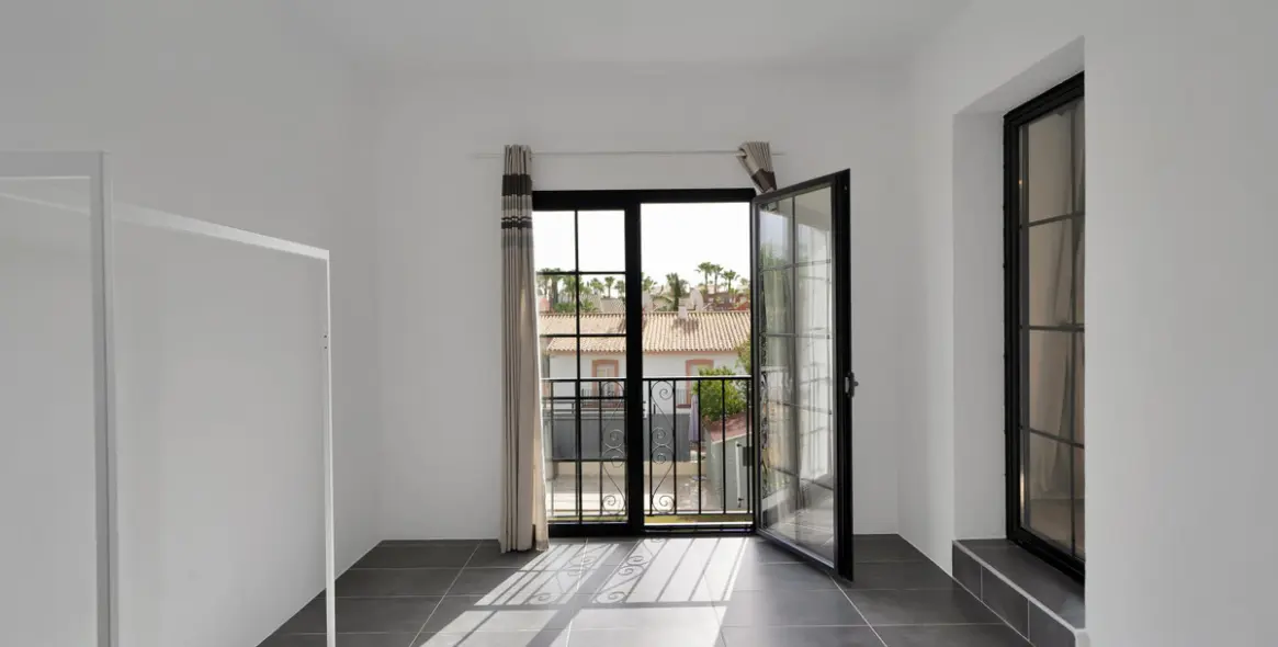 Venta de adosado en Estepona 25