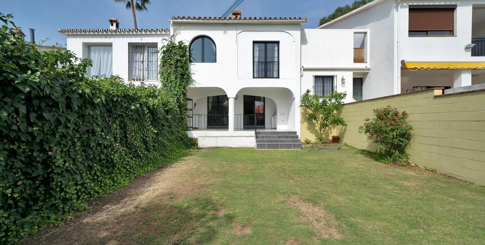 Venta de adosado en Estepona 2