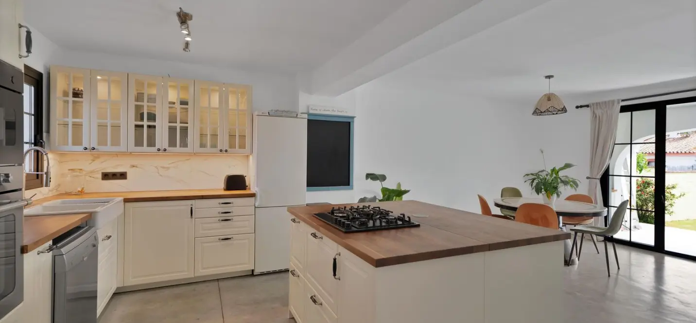 Venta de adosado en Estepona 2