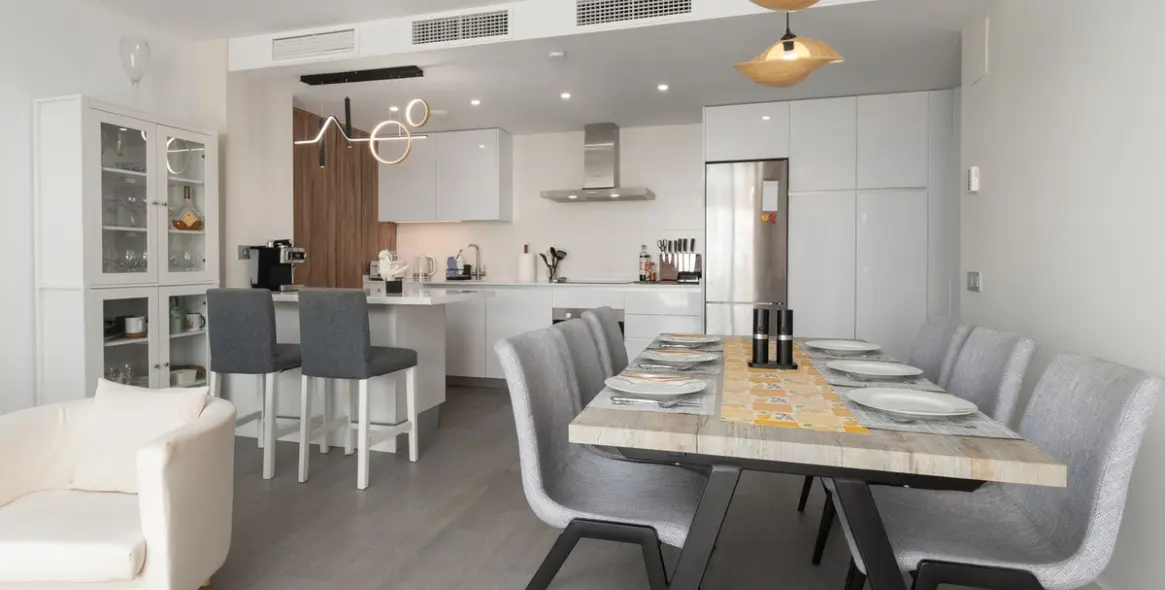 Sale of middle floor apartment in Benalmadena Pueblo 9