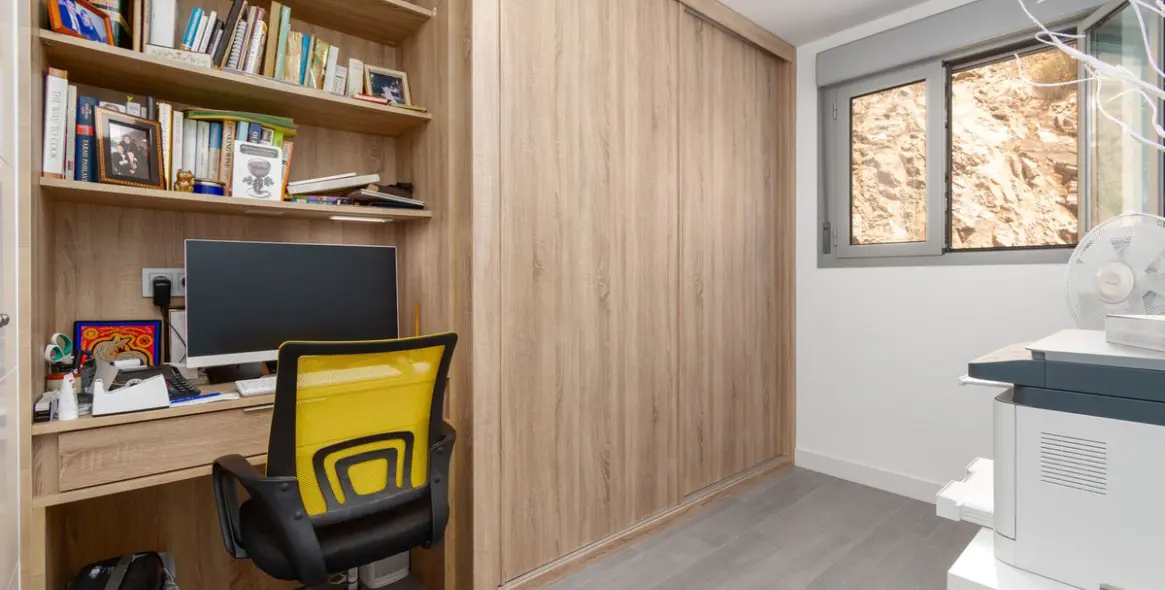 Sale of middle floor apartment in Benalmadena Pueblo 18