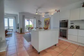 Image 4 thumb