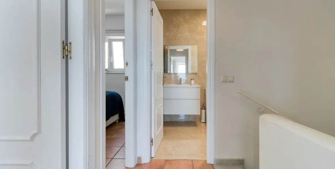 Продажа дома на две семьи в Mijas 13