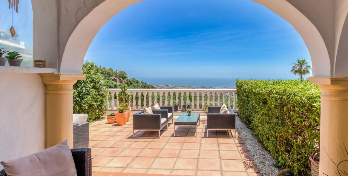 Продажа дома на две семьи в Mijas 26