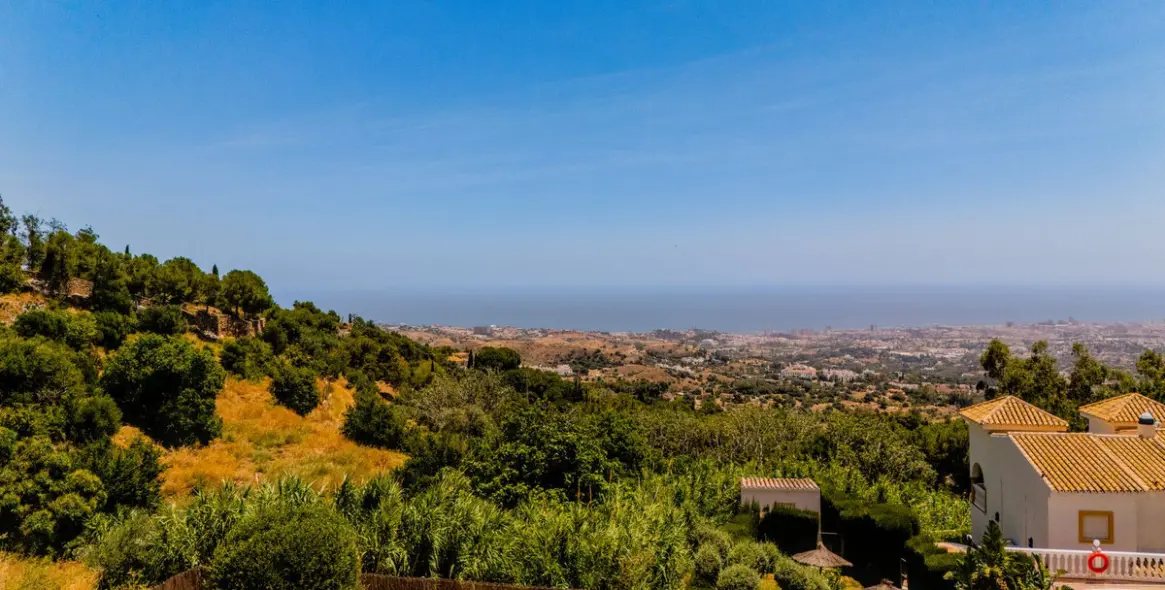 Продажа дома на две семьи в Mijas 34