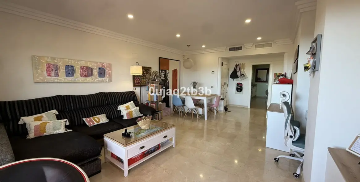 Sale of ground floor apartment in Benahavís 2