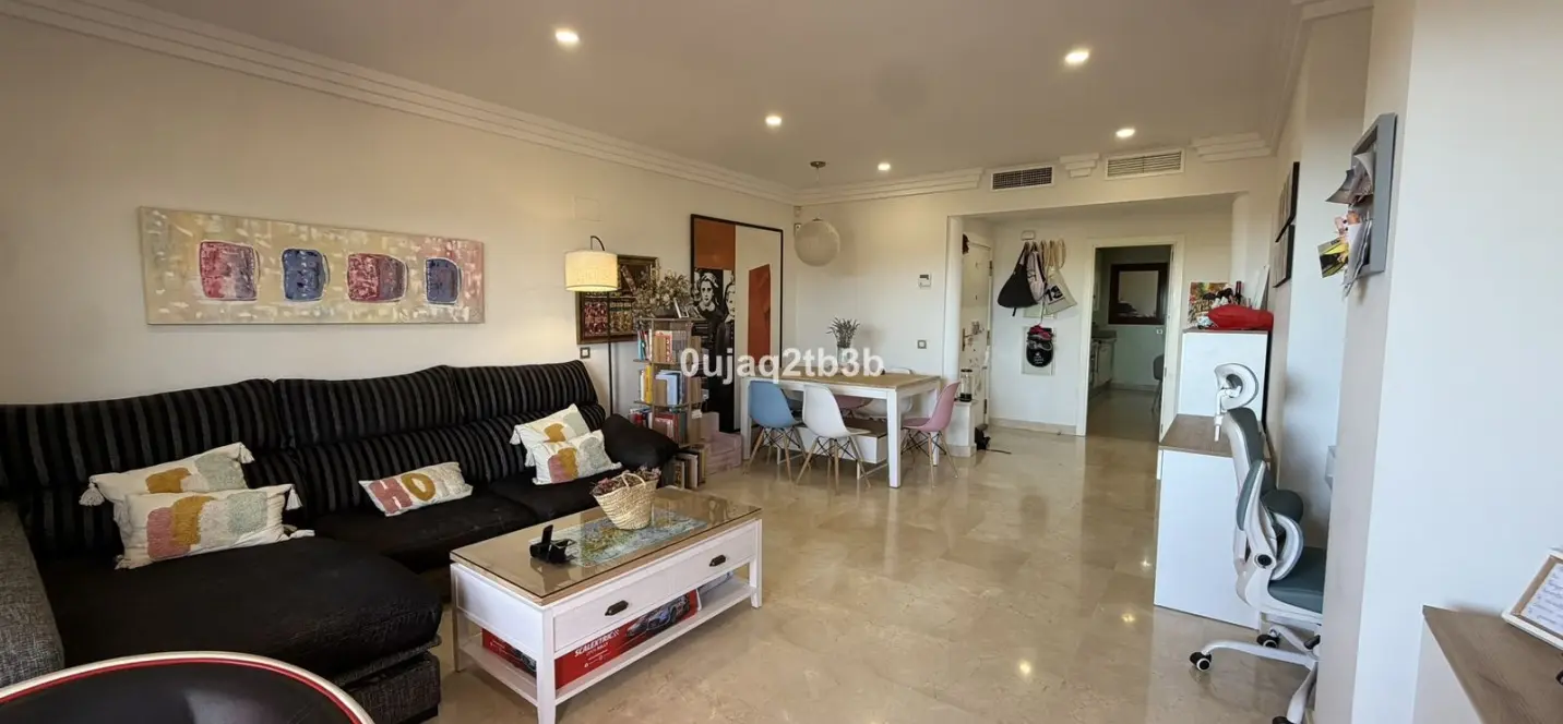 Sale of ground floor apartment in Benahavís 1