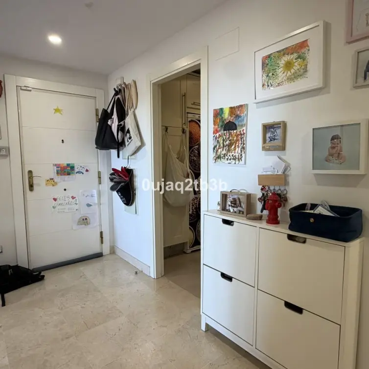 Sale of ground floor apartment in Benahavís