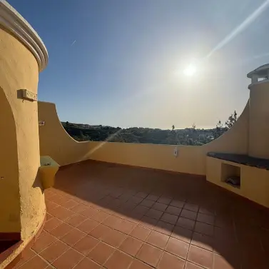 Sale of townhouse in Calahonda