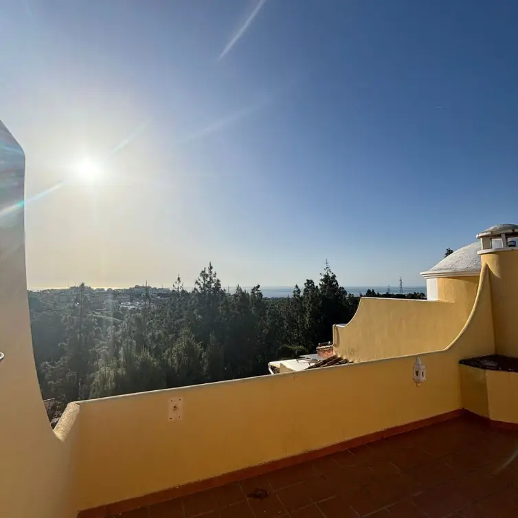 Sale of townhouse in Calahonda